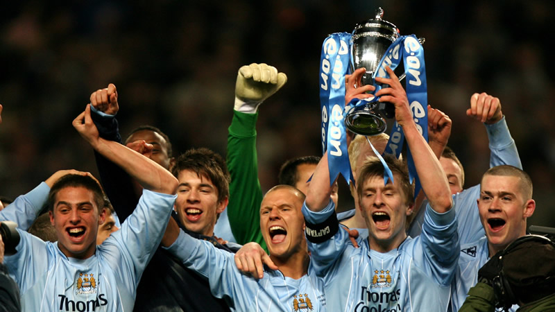 弗里克：亚马尔防守端表现也很积极，费兰是非常聪明的球员