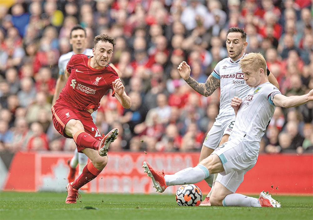 图片报：为尽早续约于帕，拜仁可能会在解约金问题上作出妥协（图片报：为加速与于帕续约，拜仁或在解约金条款上让步）