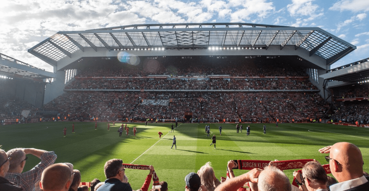 塞萨尔：齐沃为什么要换下博尼和泽林斯基？他俩明明表现最好