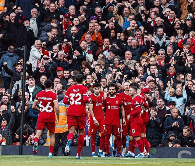 欧冠疯狂夜！3大豪门全逆转，17岁新星封神，后卫90秒双响炸场？