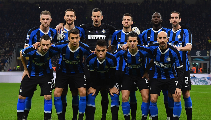 球员抢断后反击一条龙