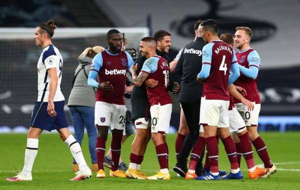 杨明洋妻子赴韩国观战亚冠：成都亚冠首个客场积分，值得骄傲