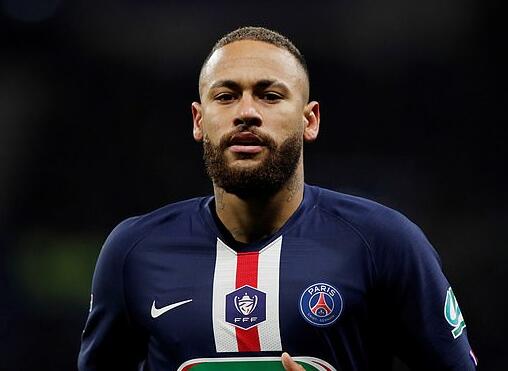 英联杯半场：贝尼特斯屡献神扑，阿森纳0-0水晶宫（英联杯半场战报：贝尼特斯多次神扑，阿森纳与水晶宫互交白卷）