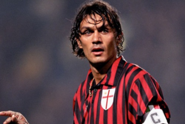 利兹联考虑签下RB莱比锡中卫（利兹联有意引进莱比锡红牛中卫）