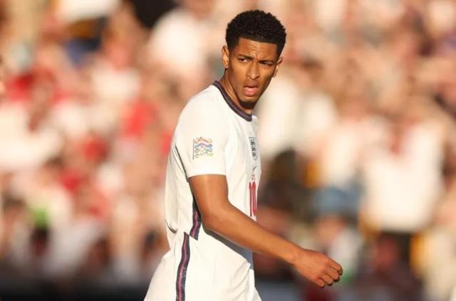 国乒8-4德国！王楚钦不满发挥，孙颖莎力拼每分，混双2人谈防弧！