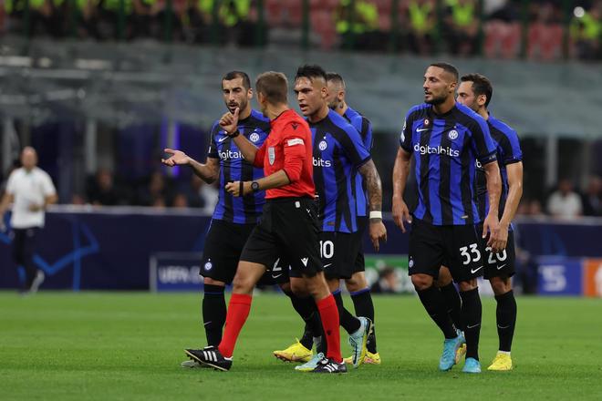 中国足球少年13岁起落后日本，昔日辽足辉煌难再现（中国青训13岁起被日本拉开差距，辽足往日荣光难重现）