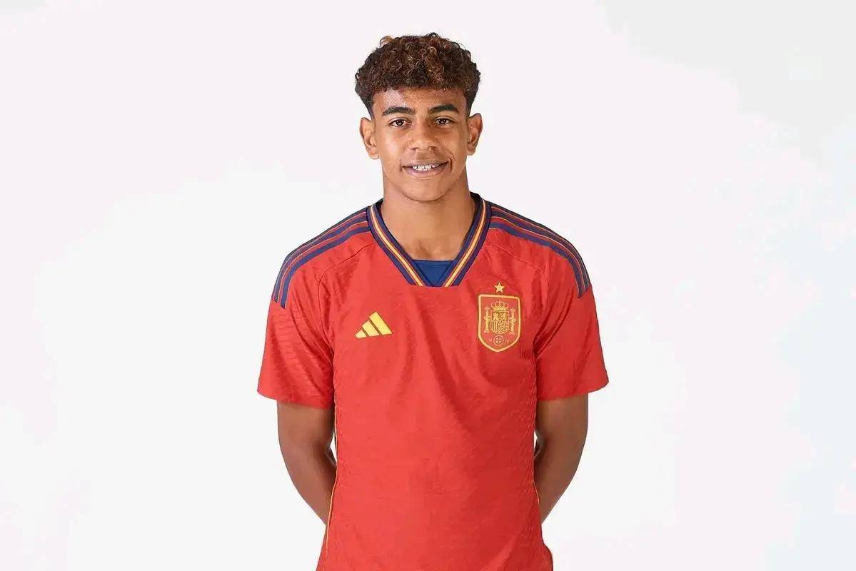 意天空：埃尔莫索伤愈复出，预计将在罗马对阵那不勒斯时首发